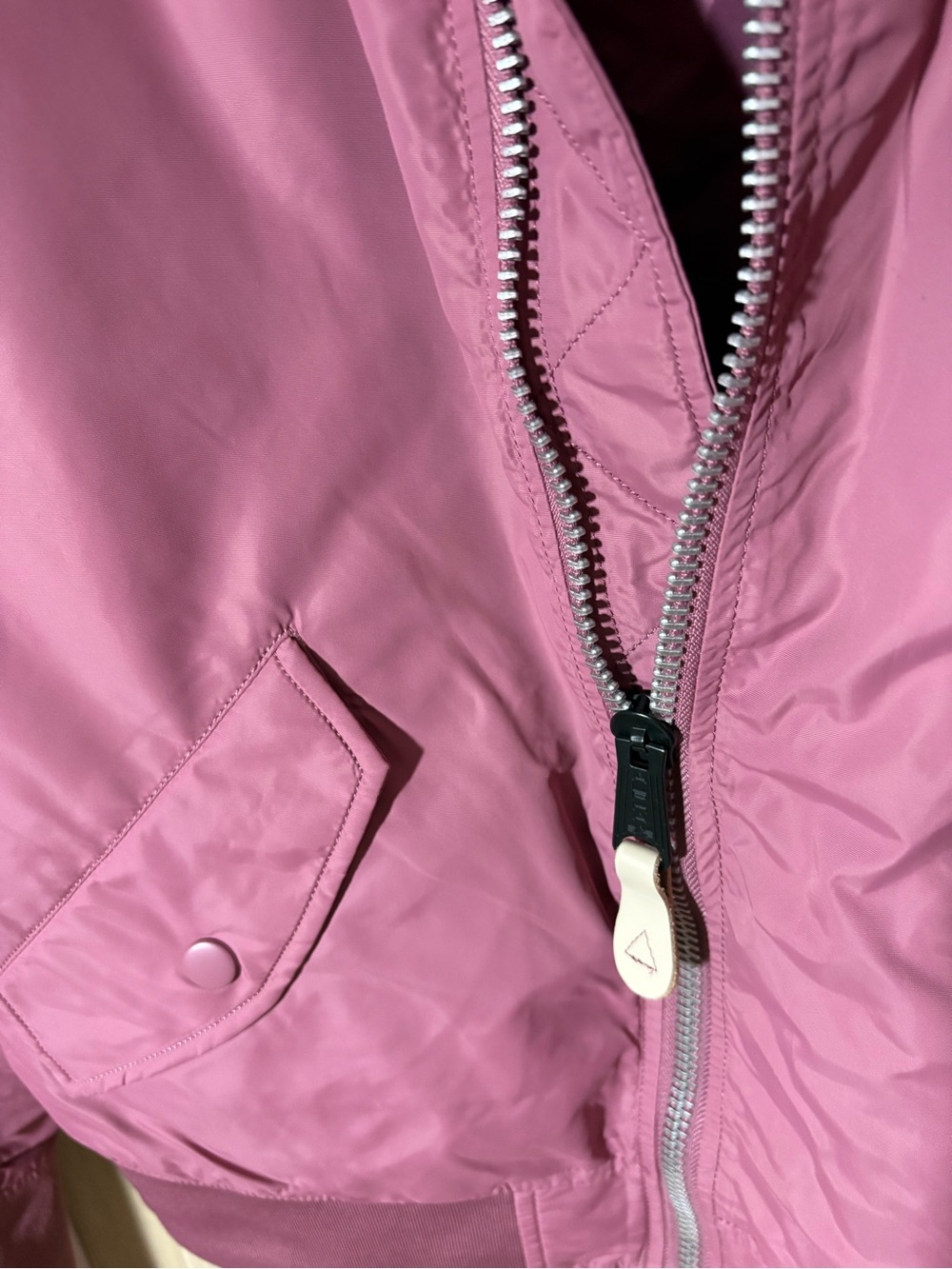 Alpha Industries authentic mauve bomber - Picture 7 of 8
